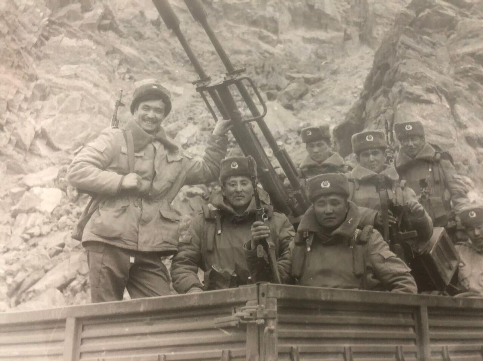 Офицер Главного Разведывательного Управления Вооружённых сил КР Айбек Мамытов  - Sputnik Кыргызстан, 1920, 25.08.2025