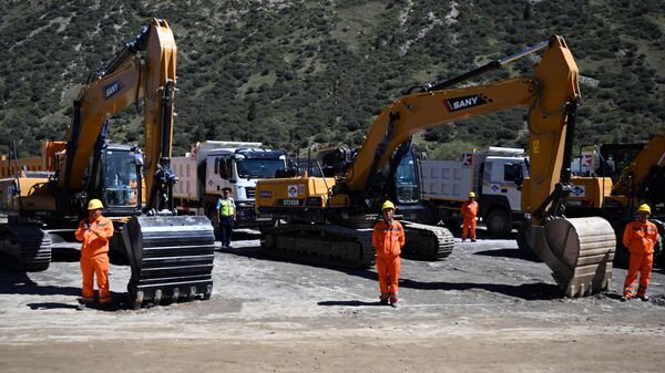 Старт проекта по строительству автодороги Барскоон – Бедель - Sputnik Кыргызстан
