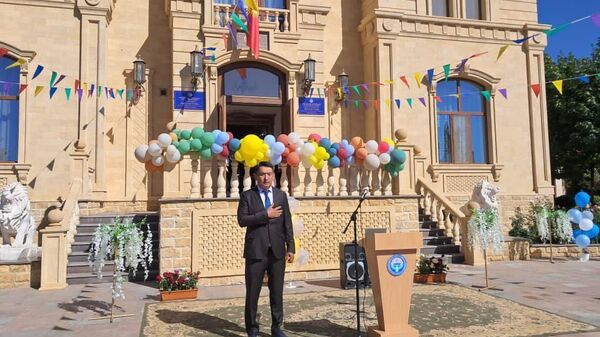 Открытие детсада в доме где проживал Камчы Кольбаев в Чолпон-Ате - Sputnik Кыргызстан