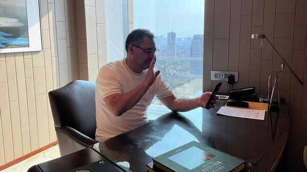 Переговоры президента Садыра Жапарова с основателем криптовалютной биржи Binance Чан Пэн Чжао - Sputnik Кыргызстан