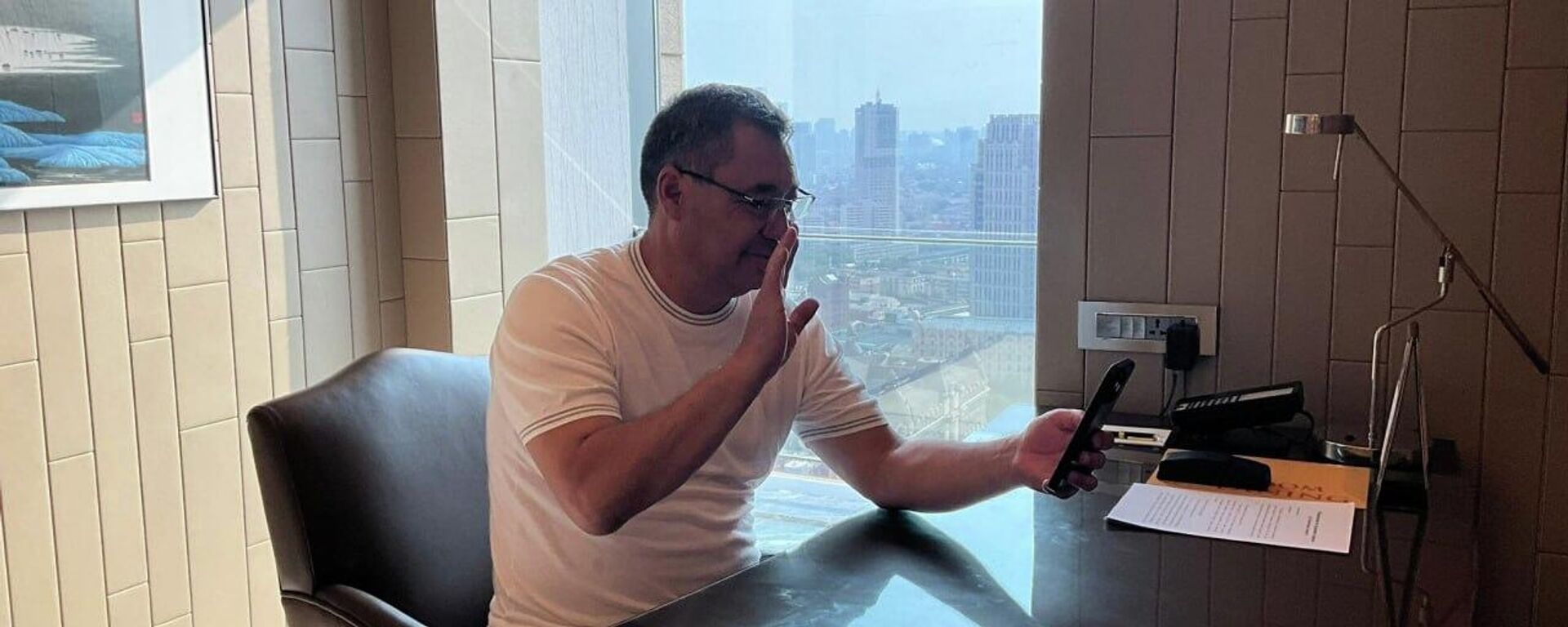 Переговоры президента Садыра Жапарова с основателем криптовалютной биржи Binance Чан Пэн Чжао - Sputnik Кыргызстан, 1920, 31.08.2025