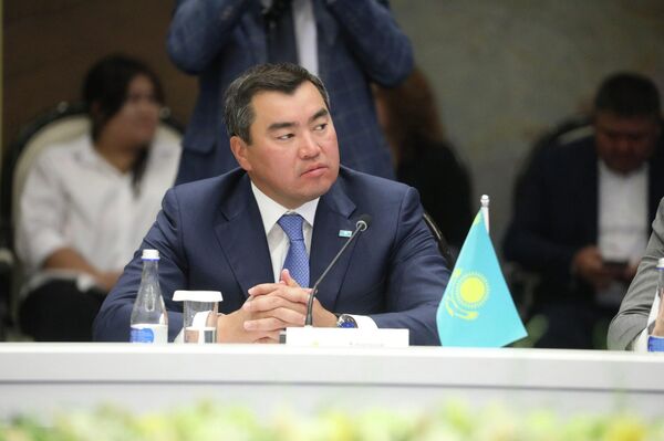 Кроме того, в повестку дня заседания включены вопросы подготовки к проведению специального учения &quot;Скала-2026&quot; с участием подразделений органов, уполномоченных в сфере предупреждения и ликвидации последствий ЧС стран ОДКБ - Sputnik Кыргызстан