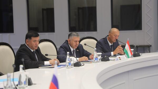 Чолпон-Атада ЖККУнун өзгөчө кырдаалдар министрлеринин жыйыны өтүп жатат - Sputnik Кыргызстан