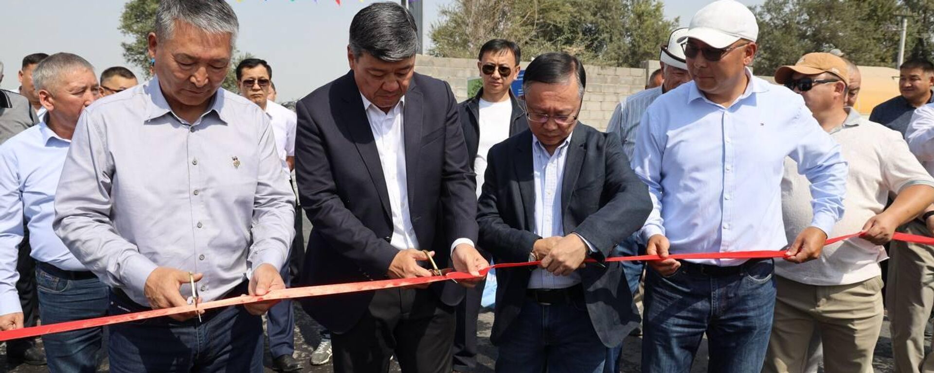 В Бишкеке начал работу новый скотный рынок Алтын-Казык - Sputnik Кыргызстан, 1920, 06.09.2025