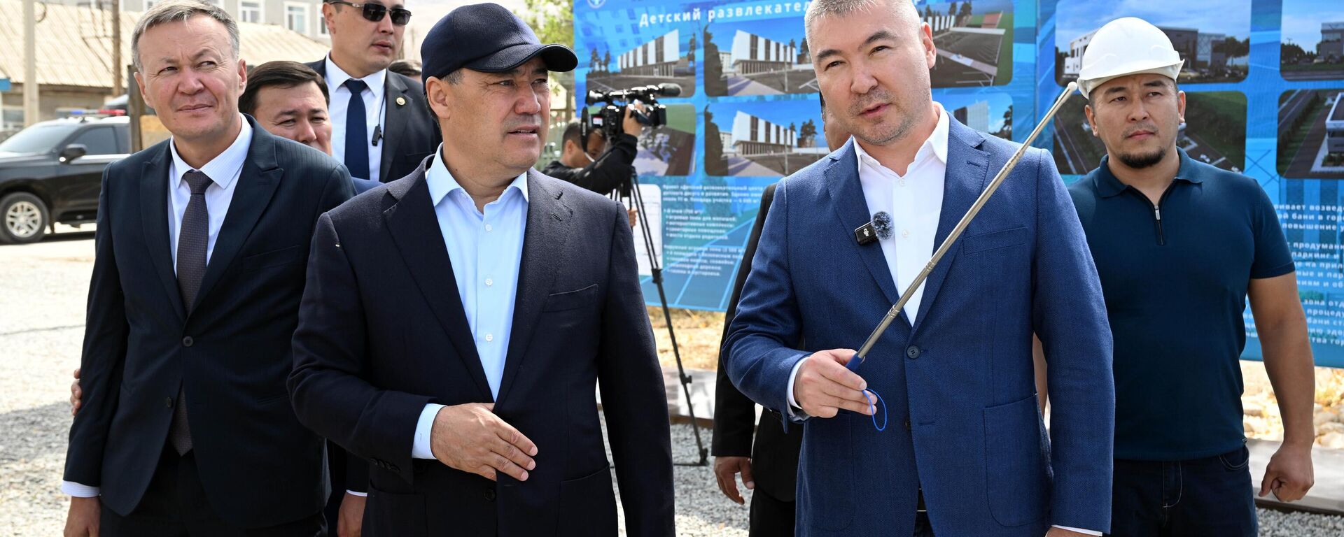 Садыр Жапаров и Каныбек Туманбаев - Sputnik Кыргызстан, 1920, 11.03.2026