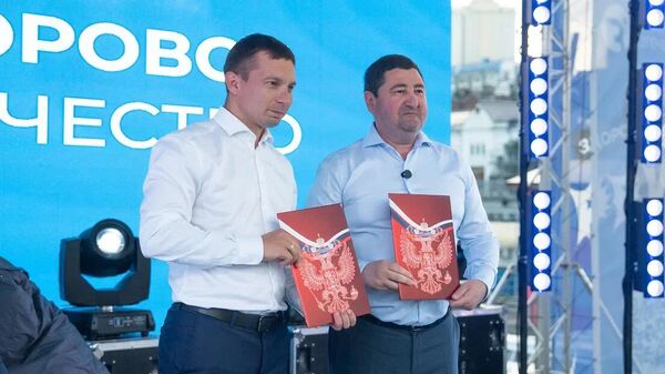 КРСУ и Здоровое Отечество подписали соглашение о сотрудничестве - Sputnik Кыргызстан