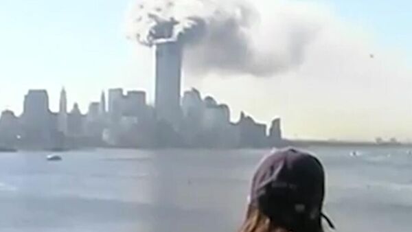 Көп нерсенин башы... АКШда 24 жыл мурда болгон трагедиянын видеосу - Sputnik Кыргызстан