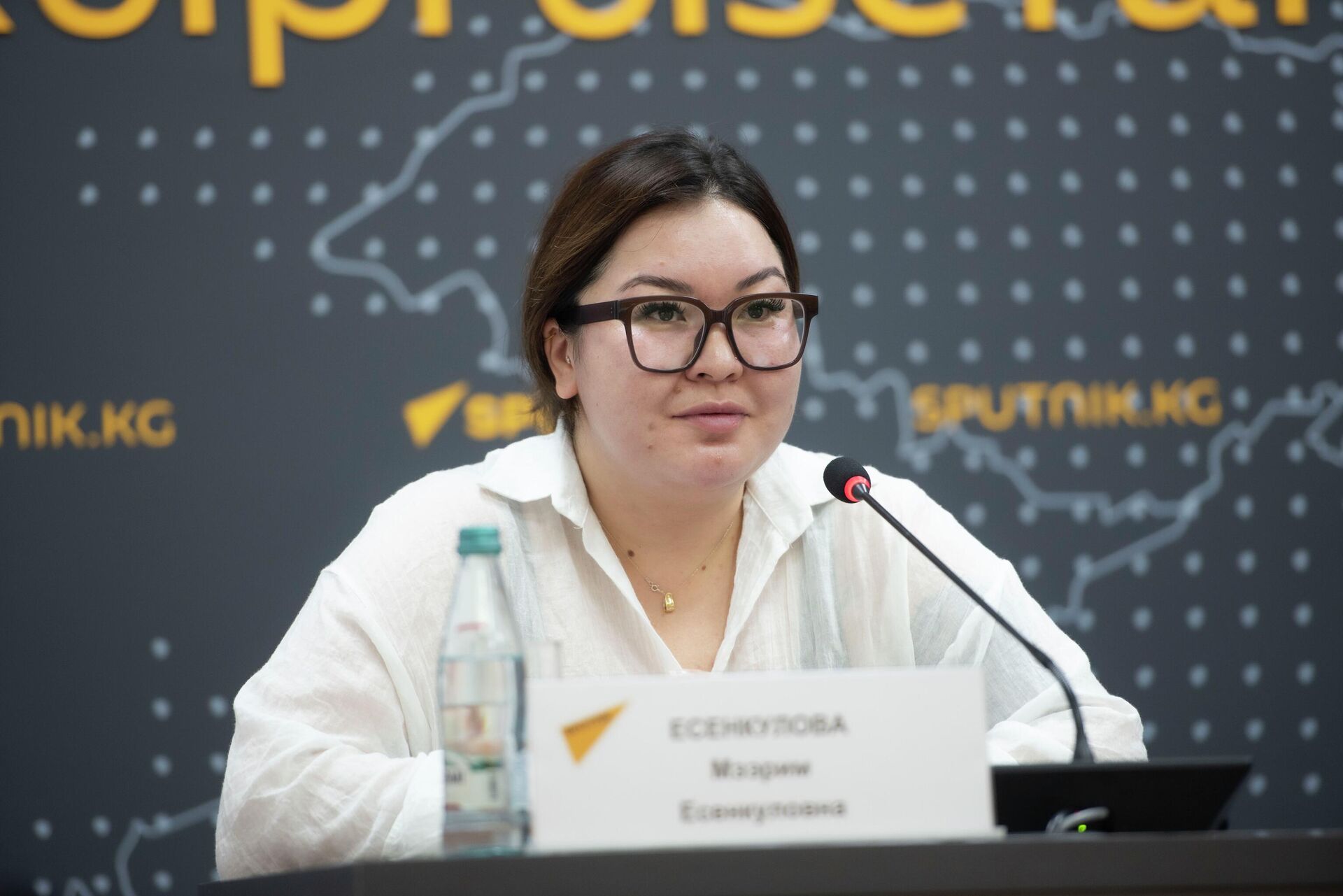 Специалист отдела реализации решений по продовольственной безопасности Мээрим Есенкулова - Sputnik Кыргызстан, 1920, 16.09.2025