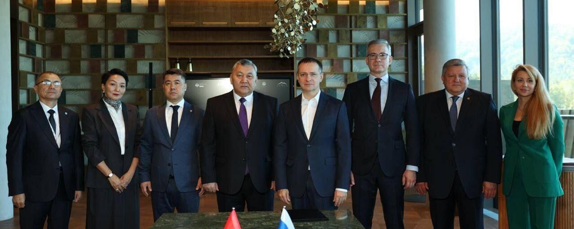 Кыргызстан и Россия создали первый Экспертно-консультативный совет по истории - Sputnik Кыргызстан, 1920, 16.09.2025