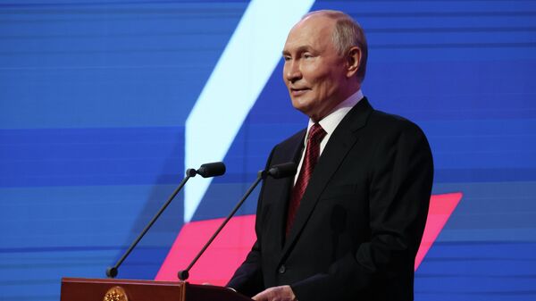 Президент России Владимир Путин  - Sputnik Кыргызстан