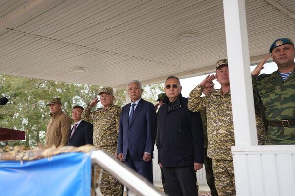 Иш-чаранын салтанаттуу ачылышына ЖККУнун башкы катчысы Имангали Тасмагамбетов, Кыргызстандын коргоо министринин биринчи орун басары Эрлис Тердикбаев жана башка расмий өкүлдөр катышты - Sputnik Кыргызстан