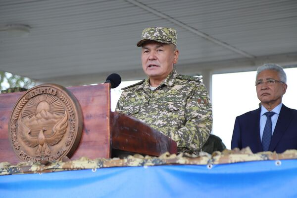 В них принимают участие военнослужащие Кыргызстана, Казахстана, России и Таджикистана, представители секретариата и Объединенного штаба ОДКБ - Sputnik Кыргызстан