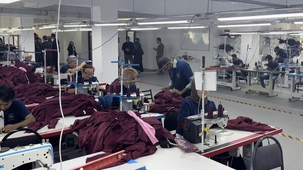 Современная швейная фабрика в Чуйской области - Sputnik Кыргызстан