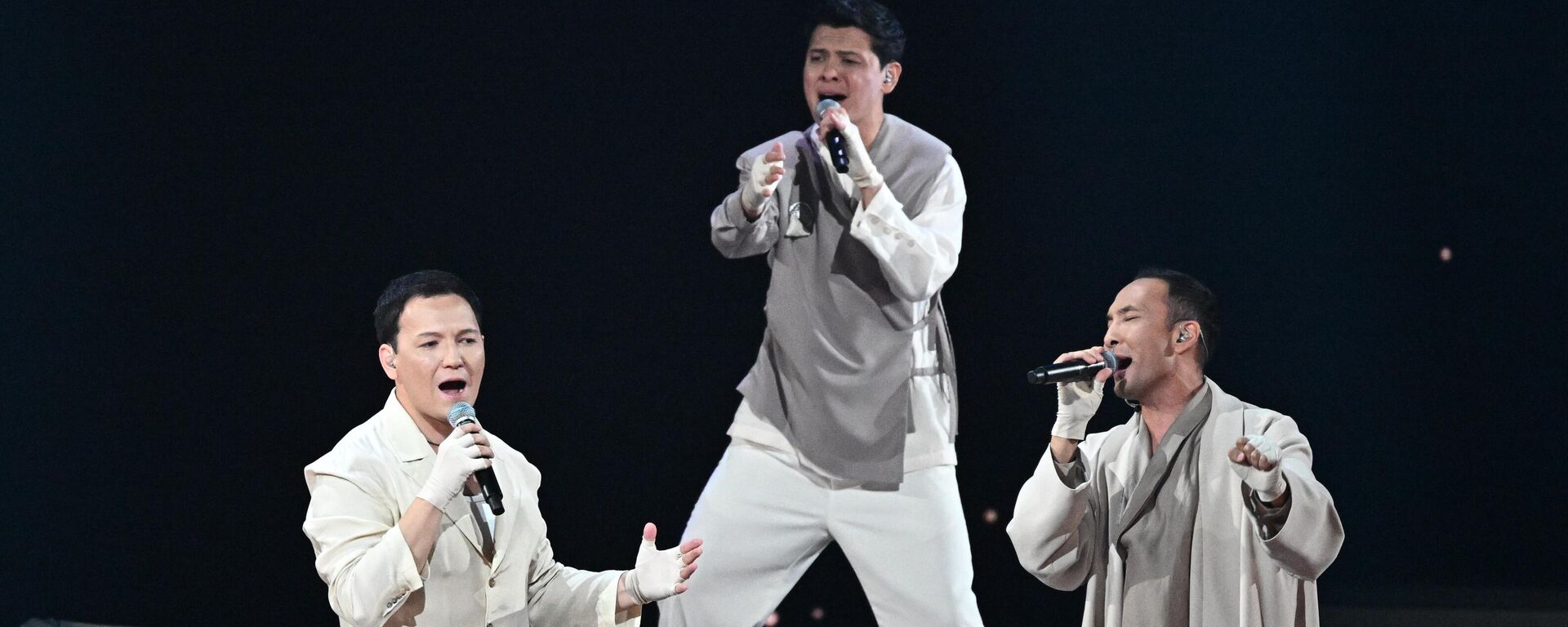 Трио NOMAD выступают на международном музыкальном конкурсе Интервидение в Москве.  - Sputnik Кыргызстан, 1920, 21.09.2025