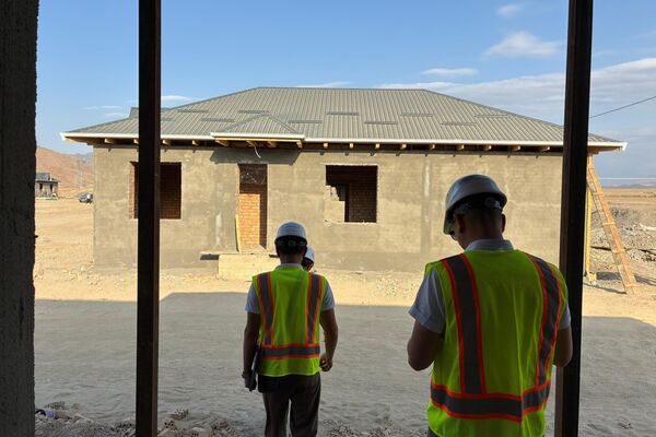 Там возводят 181 жилой дом и социальные объекты - Sputnik Кыргызстан