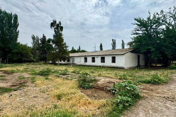 На баланс государства возвращен лагерь труда и отдыха отдельного крестьянского хозяйства (ОКХ) имени В. Ленина в селе Полевом Чуйской области - Sputnik Кыргызстан