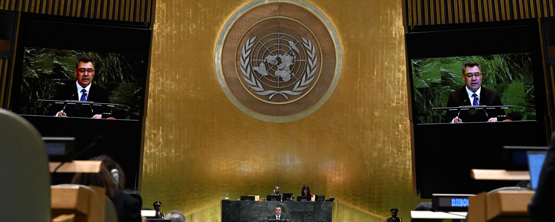 Президент Садыр Жапаровдун БУУнун Башкы Ассамблеясынын 80-сессиясынын Жалпы дебаттарында сүйлөгөн сөзү - Sputnik Кыргызстан, 1920, 24.09.2025