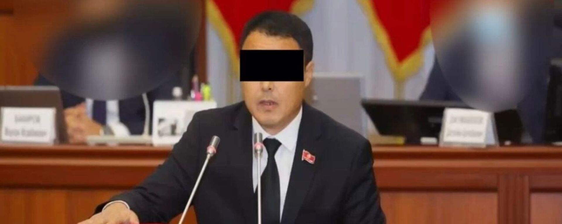 Задержание экс-депутата ЖК по подозрению в особо крупном мошенничестве - Sputnik Кыргызстан, 1920, 24.09.2025