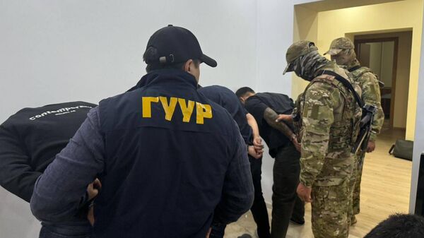 Кыргызстанда кылмыштуу Call-борбор аныкталып, чет жактагыларды алдагандар кармалды - Sputnik Кыргызстан