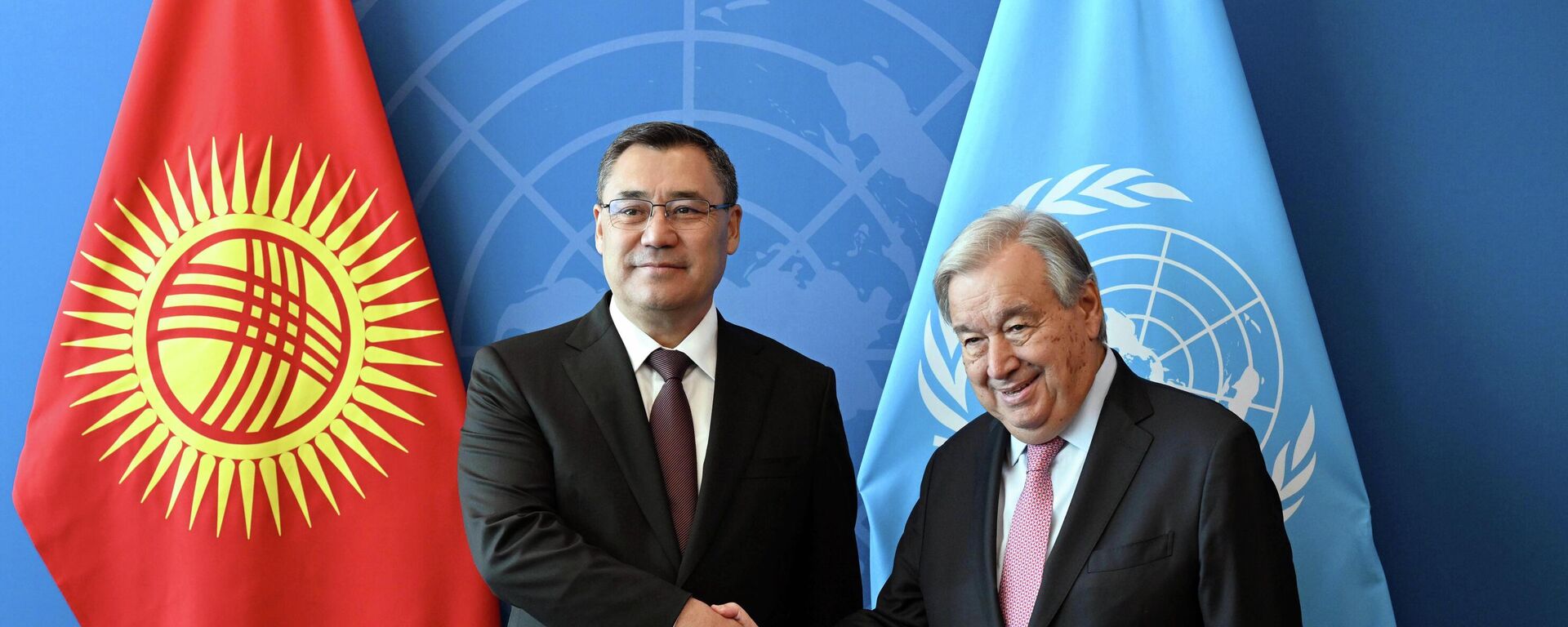 Президент Садыр Жапаров БУУнун Башкы катчысы Антониу Гутерриш менен жолугушуу өткөрдү - Sputnik Кыргызстан, 1920, 25.09.2025