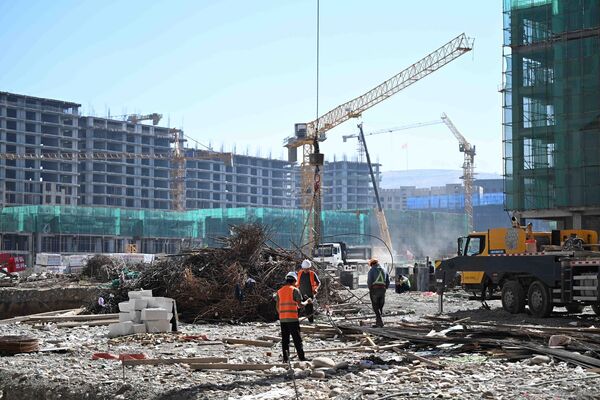 Анда 6 970 батир, 3 852 унаа токтотуучу жай, 32 606 чарчы метр коммерциялык жай болот - Sputnik Кыргызстан