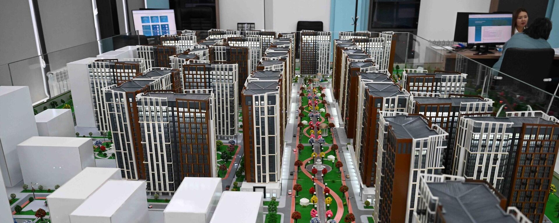 МИК тарабынан Ынтымак турак жай комплексинин макети. Архив - Sputnik Кыргызстан, 1920, 05.12.2025