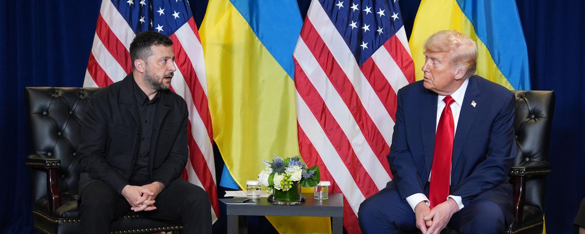 АКШ президенти Дональд Трамп Владимир Зеленский менен жолугушту - Sputnik Кыргызстан, 1920, 26.09.2025