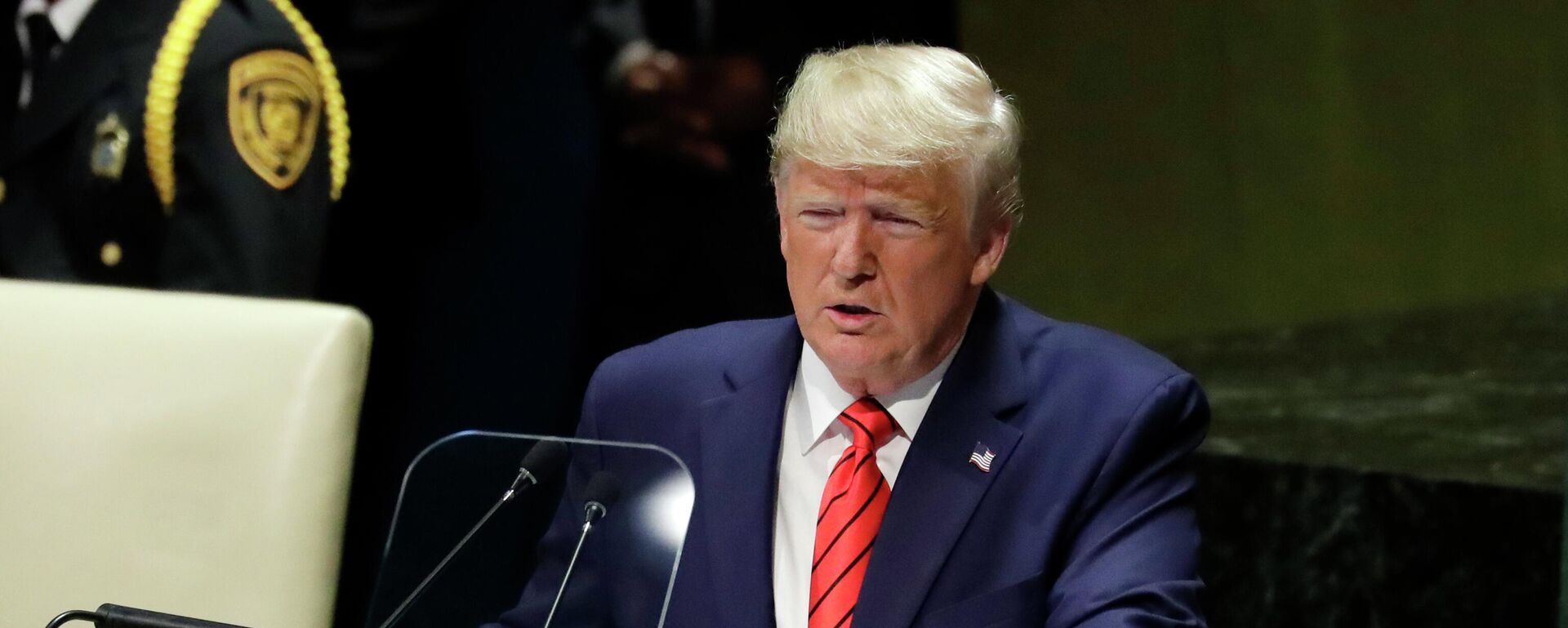 АКШ президенти Дональд Трамп - Sputnik Кыргызстан, 1920, 27.09.2025