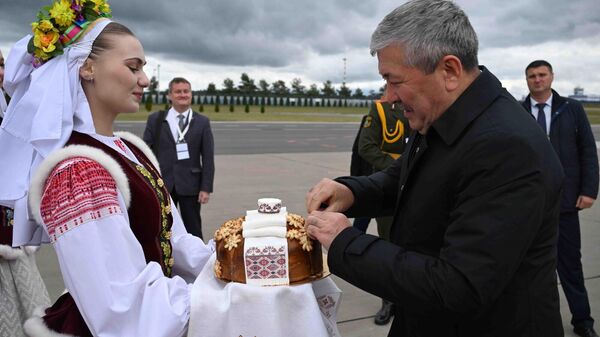 Глава кабмина КР прибыл с официальным визитом в Беларусь - Sputnik Кыргызстан