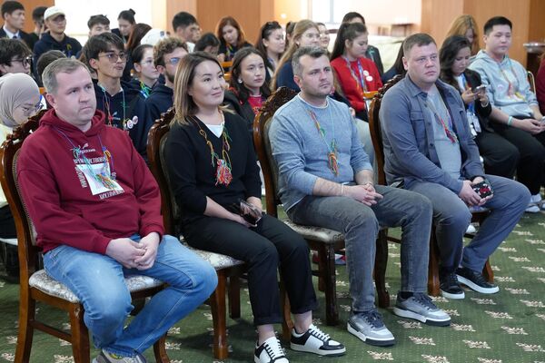 Мероприятие организовано АНО &quot;Евразия&quot; при содействии Министерства культуры, информации и молодежной политики и Министерства науки, высшего образования и инноваций КР - Sputnik Кыргызстан