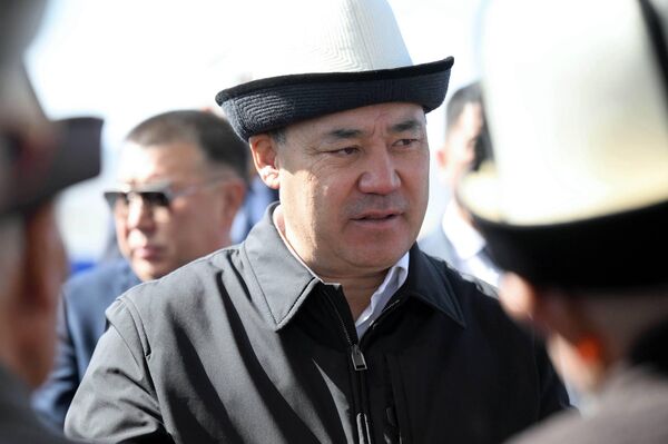 Кабарга таянсак, жолдун 39-76-чакырымындагы тилке жана Каркыра — Турук — Сары-Жаз автожолунун 13 чакырымы да толук оңдоодон өткөн - Sputnik Кыргызстан