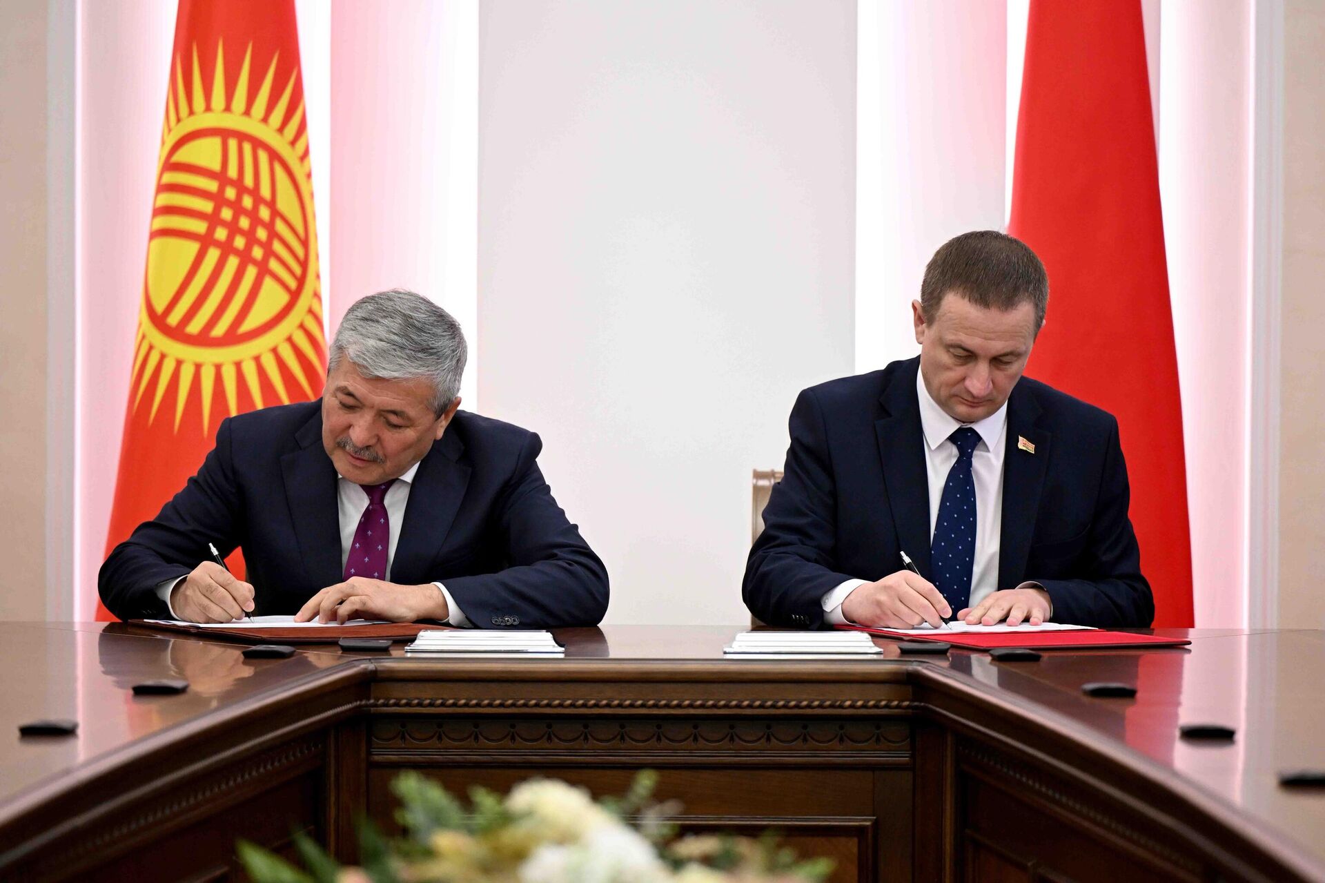 Официальный визит председателя кабмина Адылбека Касымалиева в Беларусь - Sputnik Кыргызстан, 1920, 29.09.2025