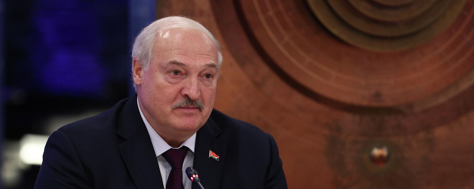 Президент Беларуси Александр Лукашенко  - Sputnik Кыргызстан, 1920, 30.09.2025