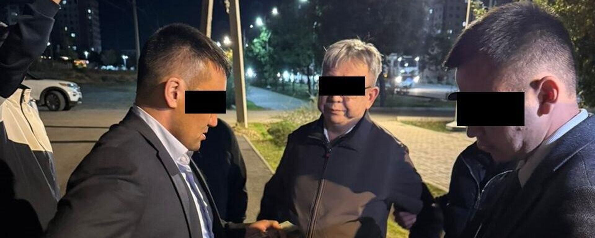 Задержание адвоката вымогавшего у заявителя $7 тыс. - Sputnik Кыргызстан, 1920, 30.09.2025