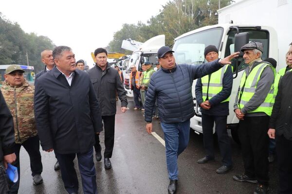 Власти Кыргызстана выделяют Токмоку 2 миллиарда 56 миллионов сомов, сообщил зампредседателя кабинета министров, глава ГКНБ Камчыбек Ташиев - Sputnik Кыргызстан