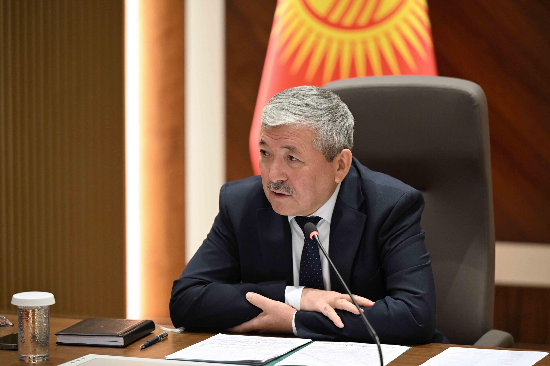 Совещание кабинета министров по подготовке к осенне-зимнему периоду 2025–2026 годов - Sputnik Кыргызстан, 1920, 04.10.2025