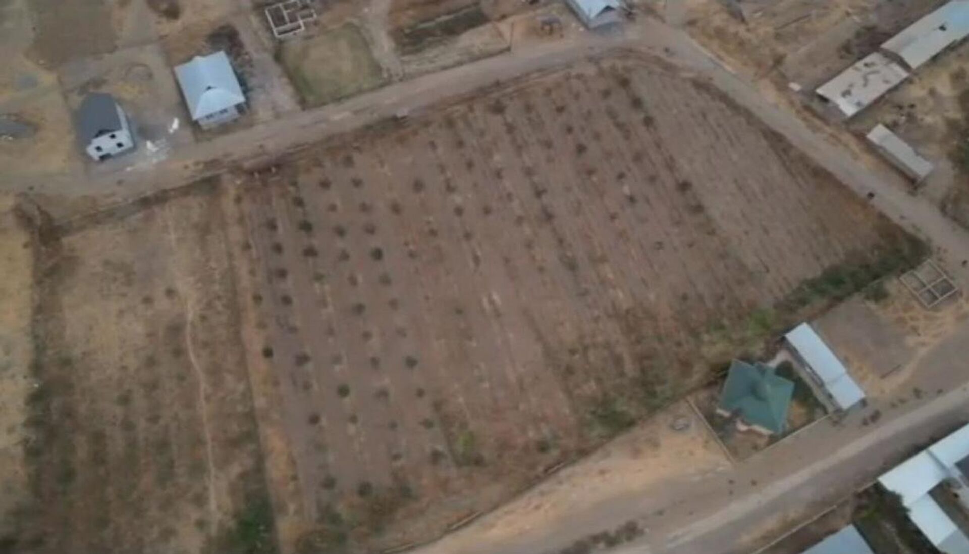 Возврат государству 795 гектаров сельскохозяйственных земель в Чуйской области - Sputnik Кыргызстан, 1920, 04.10.2025