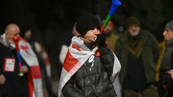 Протесты в Тбилиси 4 октября - Sputnik Кыргызстан