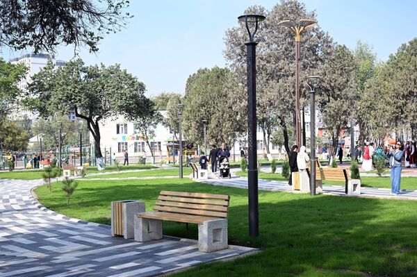 Барпы Алыкулов атындагы парктын ачылышы - Sputnik Кыргызстан