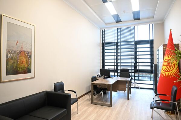 В этом году в столице была построена новая штаб-квартира, а также основана Академия ГКНБ, где созданы современные учебные условия для подготовки будущих кадров спецслужбы - Sputnik Кыргызстан