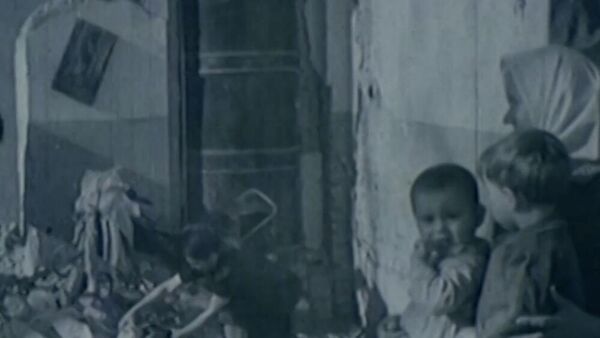 77 жыл мурдагы Ашхабаддагы зилзала. Жер менен жексен болгон шаардын видеосу - Sputnik Кыргызстан