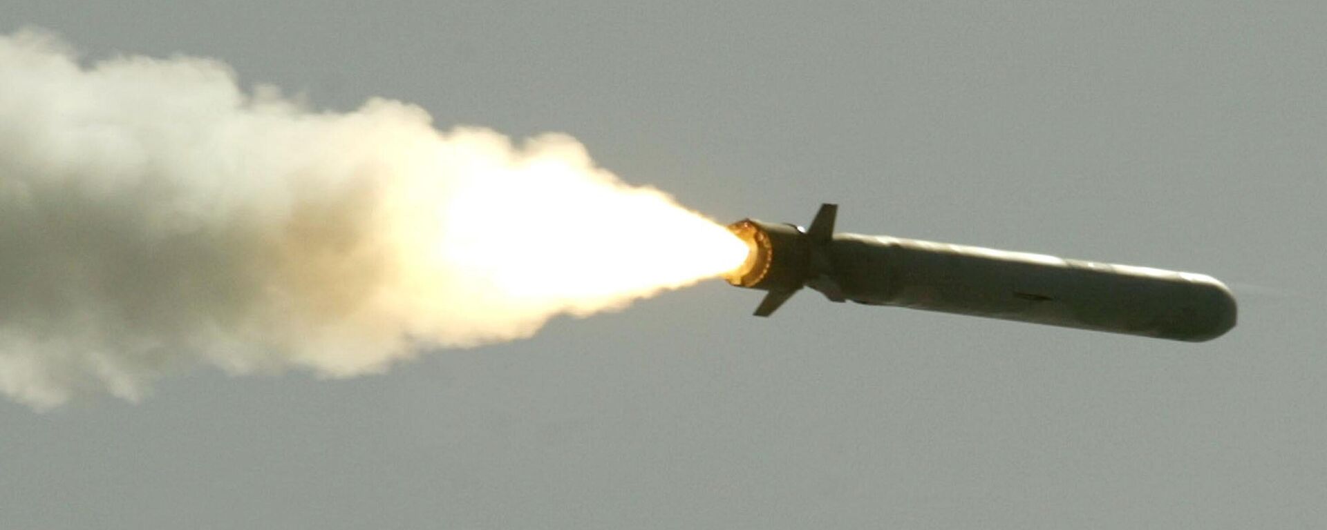 Канаттуу Томагавк ракетасы Канаттуу Томагавк ракетасы - Sputnik Кыргызстан, 1920, 07.10.2025