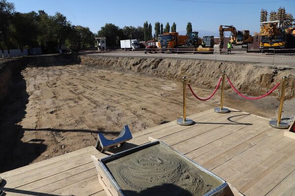 Квартиры в новом доме смогут получить граждане, нуждающиеся в жилье согласно очередности - Sputnik Кыргызстан