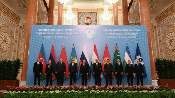 Саммит глав стран СНГ в Душанбе — запись прямой трансляции - Sputnik Кыргызстан