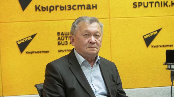 Улуттук онкология жана гематология борборунун директорунун орун басары, медицина илимдеринин доктору, профессор Амангелди Жумабаев - Sputnik Кыргызстан