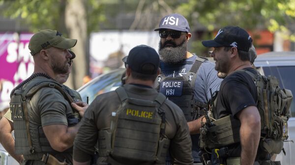 Вашингтондогу ICE офицерлери. Архив - Sputnik Кыргызстан