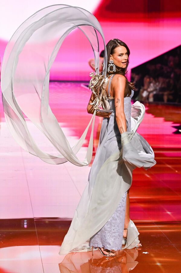 Намибийская модель Беати Принслу - Sputnik Кыргызстан