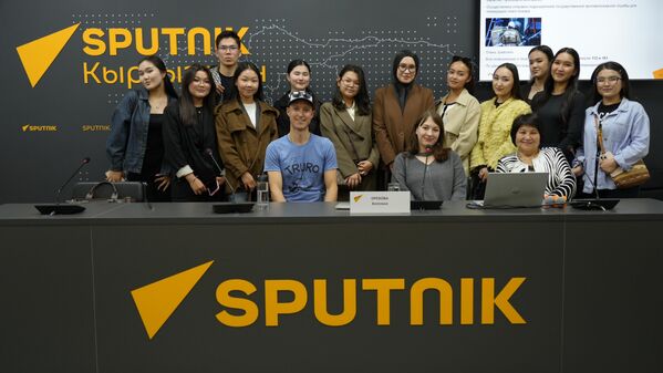 Мастер-класс посетили студенты трех вузов - Sputnik Кыргызстан