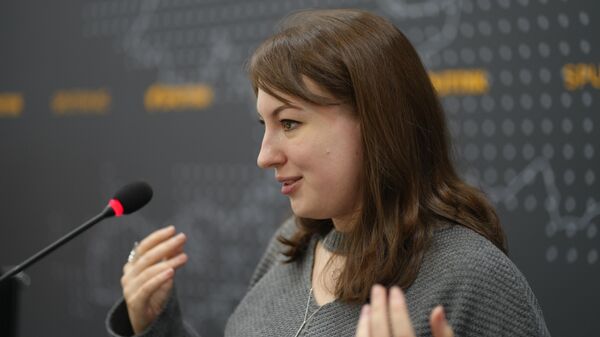 Руководитель оперативного выпуска сайта ria.ru Ангелина Орехова Руководитель оперативного выпуска сайта ria.ru Ангелина Орехова - Sputnik Кыргызстан