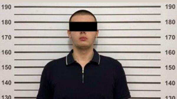 Задержание 18-летнего подозреваемого в мошенничестве на 14 миллионов сомов - Sputnik Кыргызстан